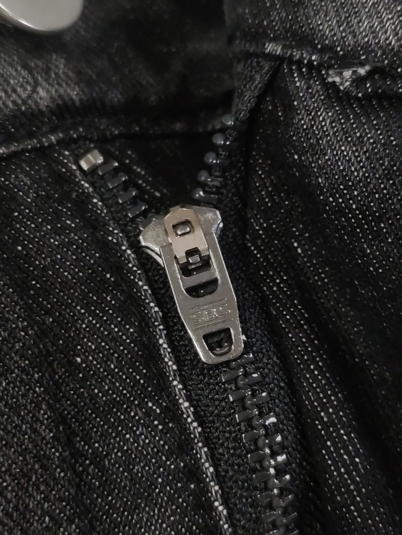 Herren Denim Jeans im Street-Look – Waschung & leichte Schlagform